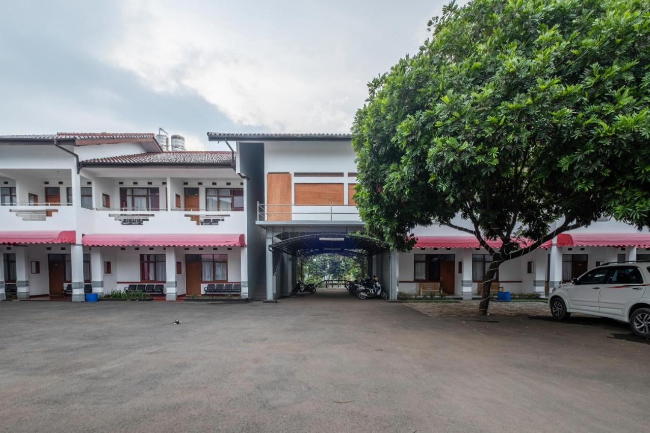 Narima Resort Hotel Lembang Exterior foto