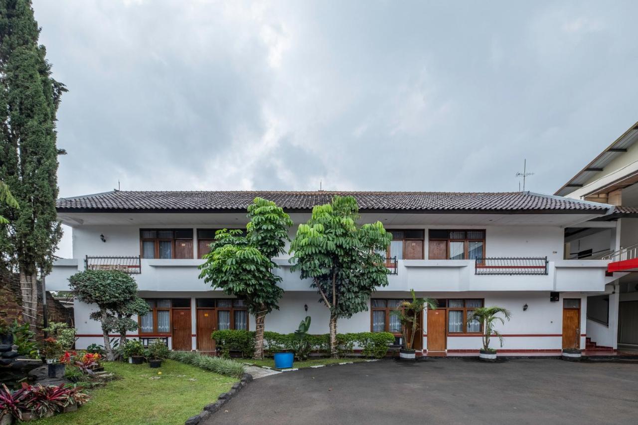 Narima Resort Hotel Lembang Exterior foto